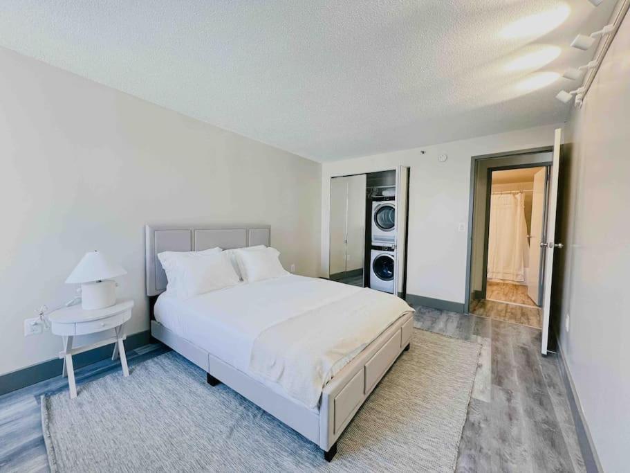 The Skyline - Stylish Downtown With Wifi Gym * Hartford