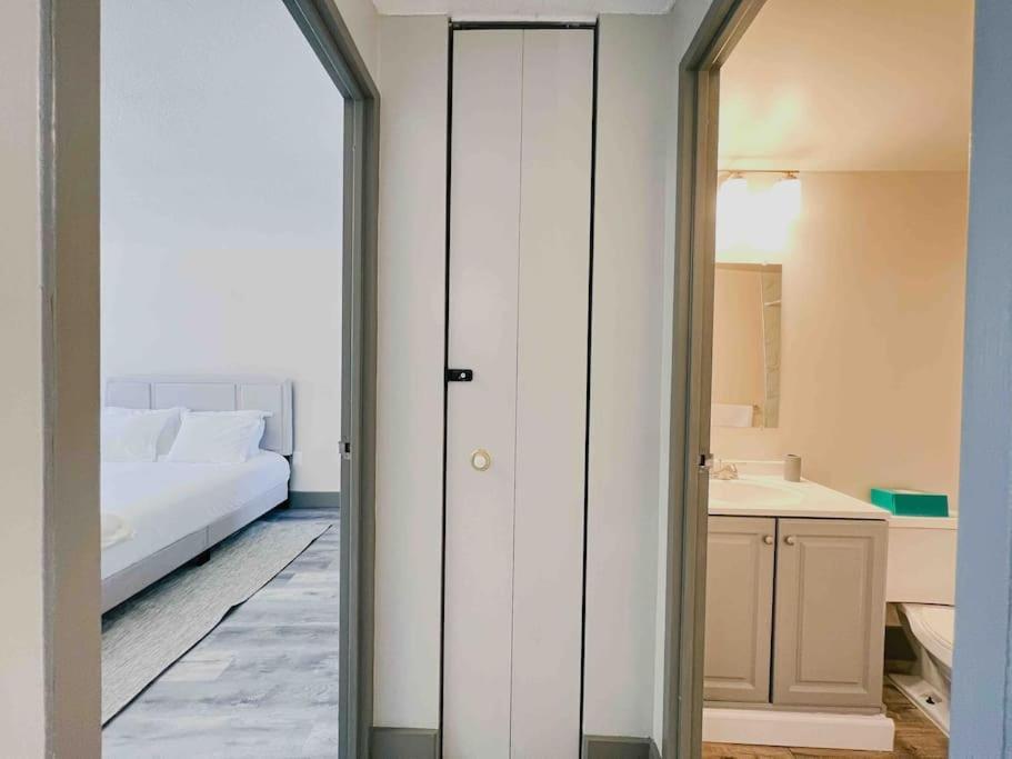 The Skyline - Stylish Downtown With Wifi Gym Appartement